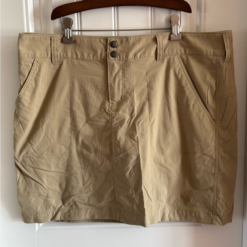 Columbia Tan Omni-Shield Skort